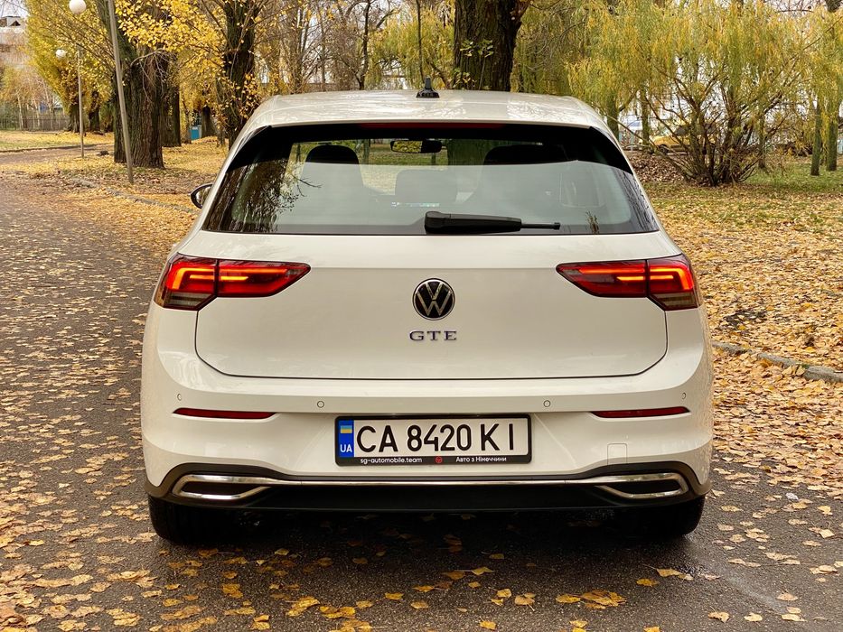 VW GOLF 8 GTE Плагін-Гібрид