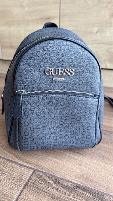 Оригінальний рюкзак Guess