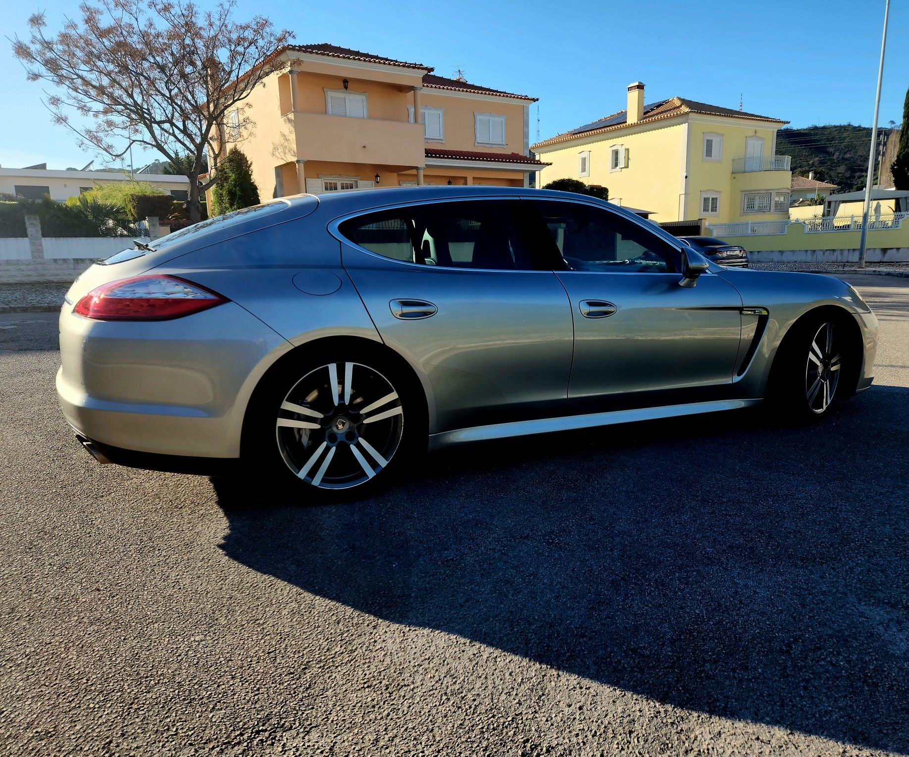 Porsche Panamera 4S V8 4.8 Versão Platinum