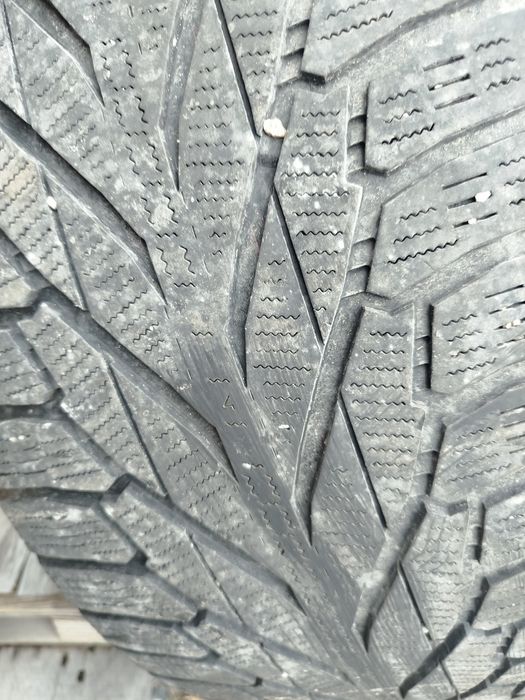 Покрышки бу Hakkapeliitta 275/55 R19