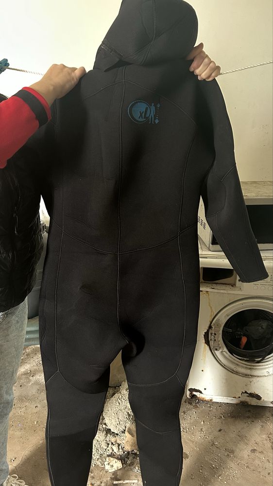 Fato de mergulho XL preto