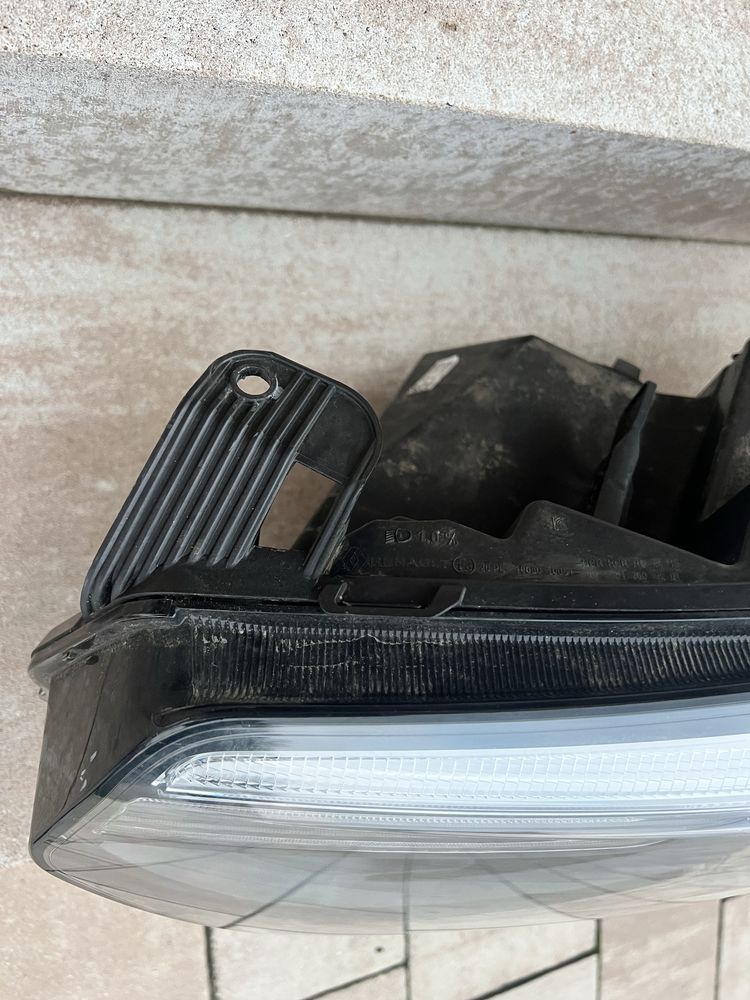 Lampa Renault Master IV lewa idealna oryginał