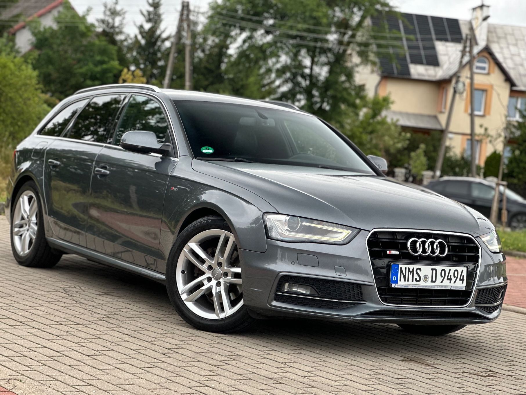 Audi A4 SLine*177Ps*B&O*DaytonaGrey*