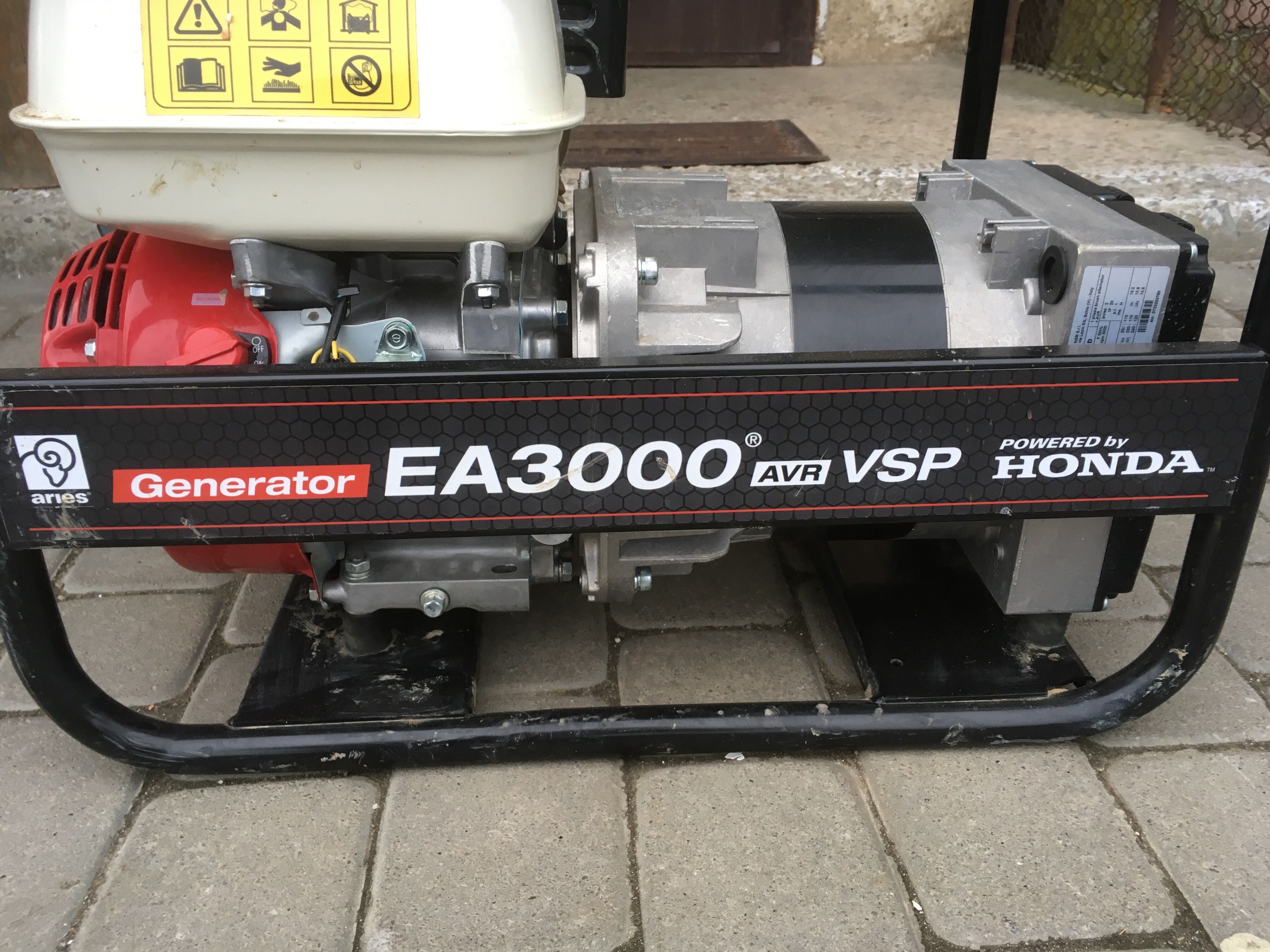 Генератор бензиновий generator honda EA3000 AVR VSP оригінал хонда