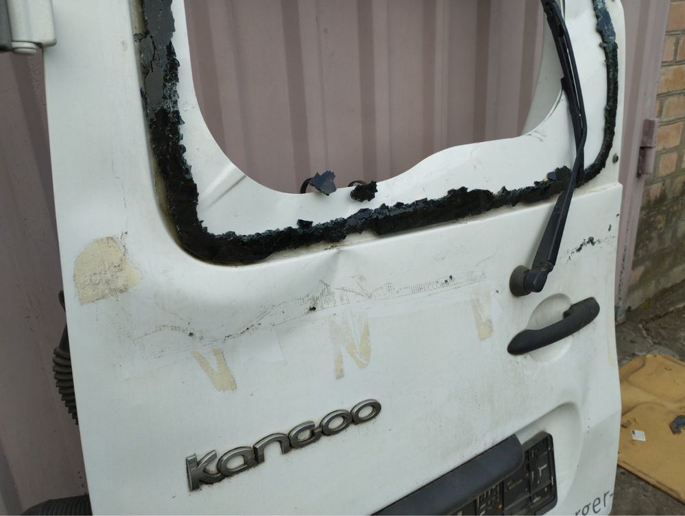 Задні двері Renault Kangoo (2008-2019 роки)