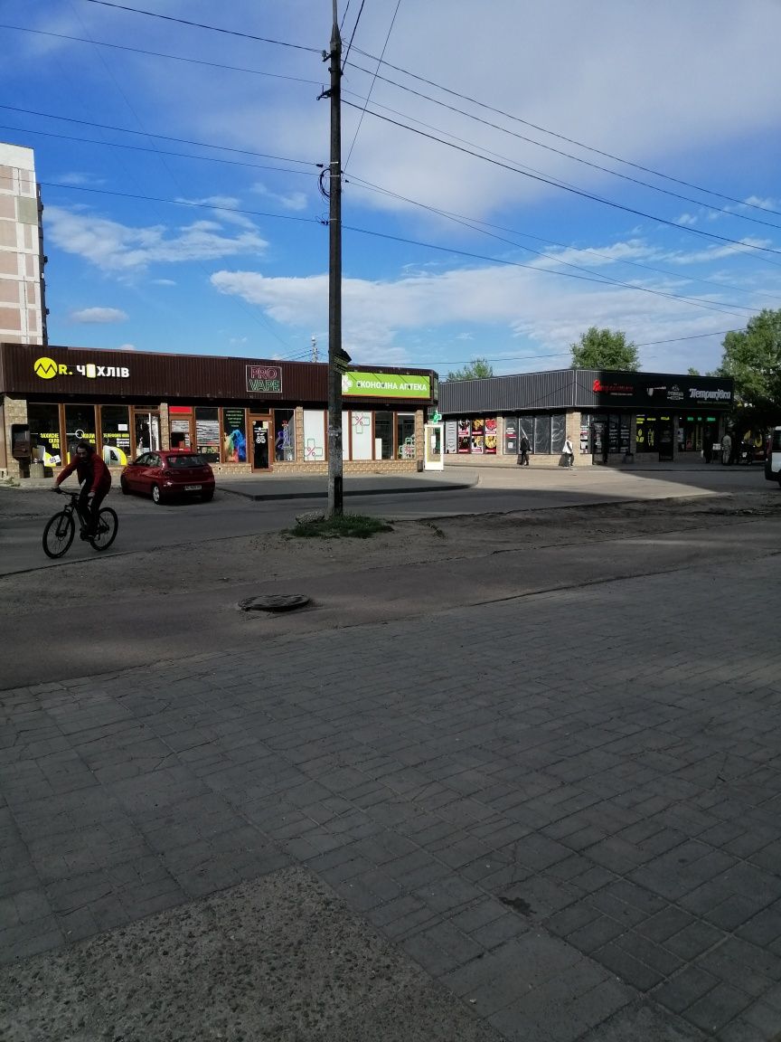Продам 3 ком. квартиру. Каменское. Левый берег. 2 этаж. ОСББ.