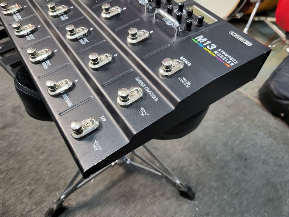 Line6 M13 procesor efektów multiefekt