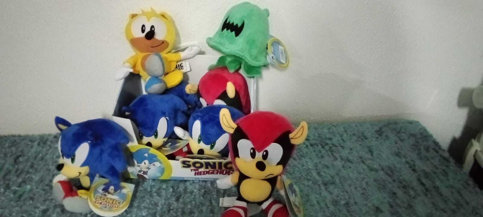 Peluches Sonic 22cm - NOVO