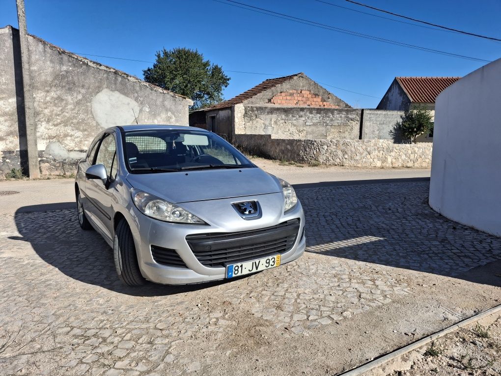 Peugeot 207 1.4 hdi 2010 comercial