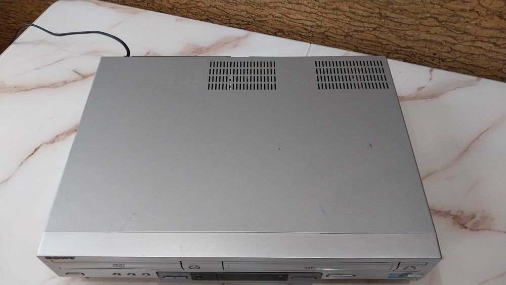 Sony Slv D910E Video DVD COMBO