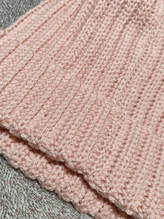 Jasno różowa czapka beanie handmade ręcznie robiona na szydełku