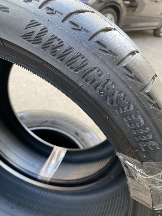 225/40 R19 Bridgestone Turanza 21г, пара шин летних.