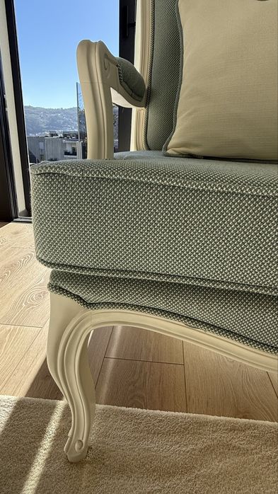 Cadeirões KA International  como novos