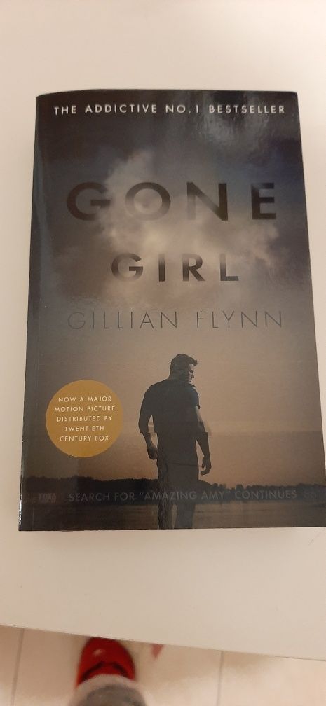 Livro Gone Girl em inglês