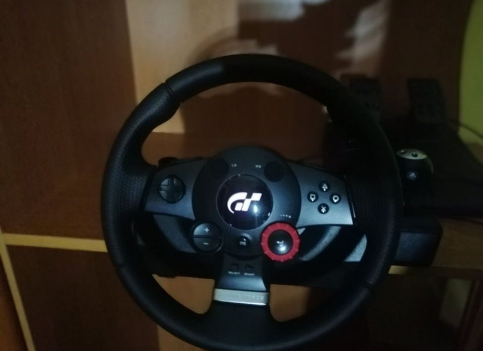 Ігровий руль logitech driving force gt