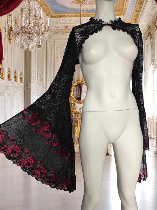 Koronkowe bolerko narzutka szerokie rękawy gothic aesthetic glamour