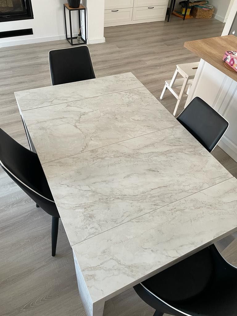 Stół rozkładany imitacja marmuru