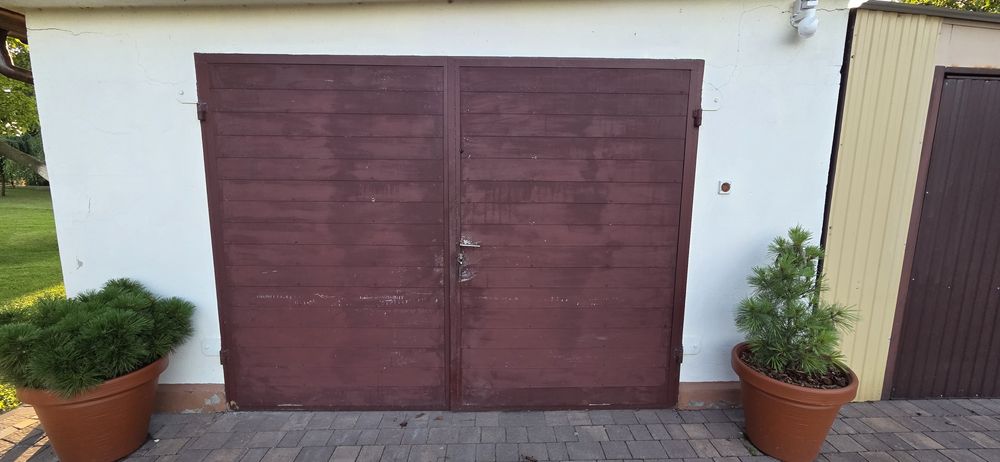Drzwi garazowe 2x2.65m masywne