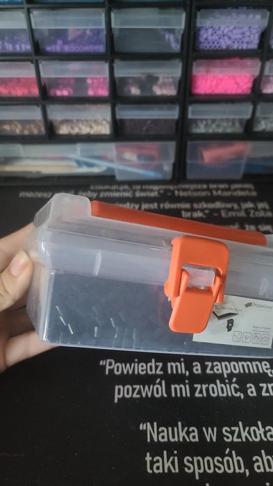 Koraliki pyssla z organizatorami