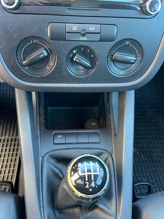Golf 5. 2005 1.4 gasolina  3 portas