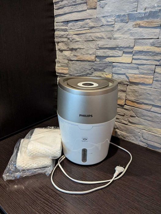 Зволожувач повітря Philips HU4803 з двома фільтрами