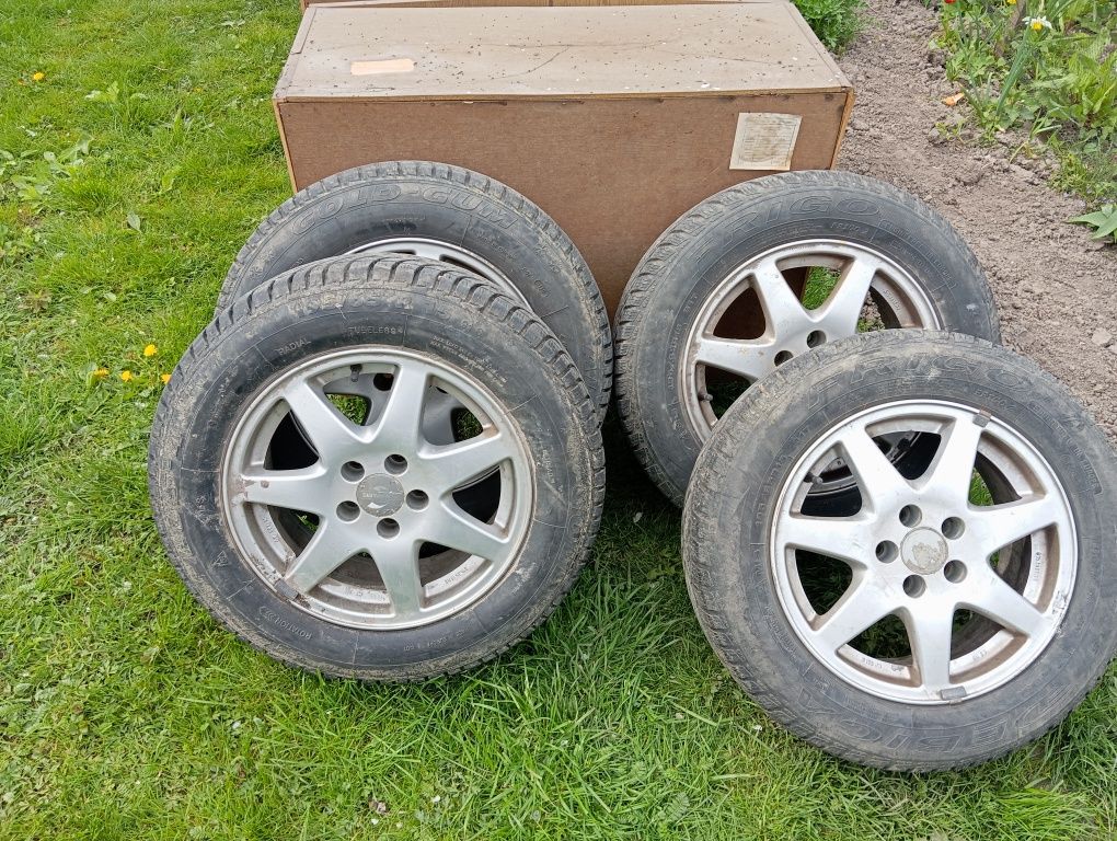 Диски з шинами r15 5x114.3