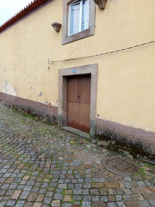 Casa a venda no Souto da velha Moncorvo