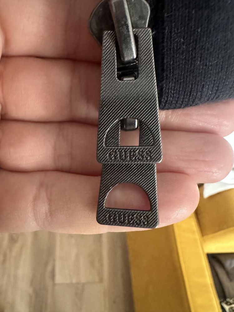 Bajerańska kurtka Guess nowa oryginał