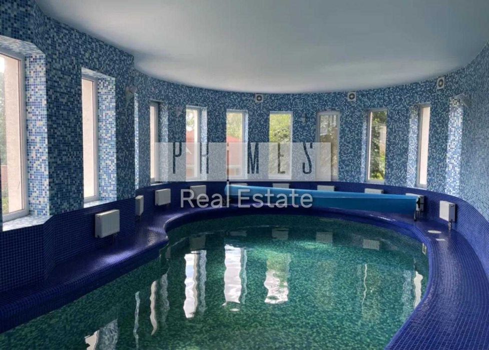 Оренда ексклюзивного будинку Стоянка корт басейн озеро на ділянці