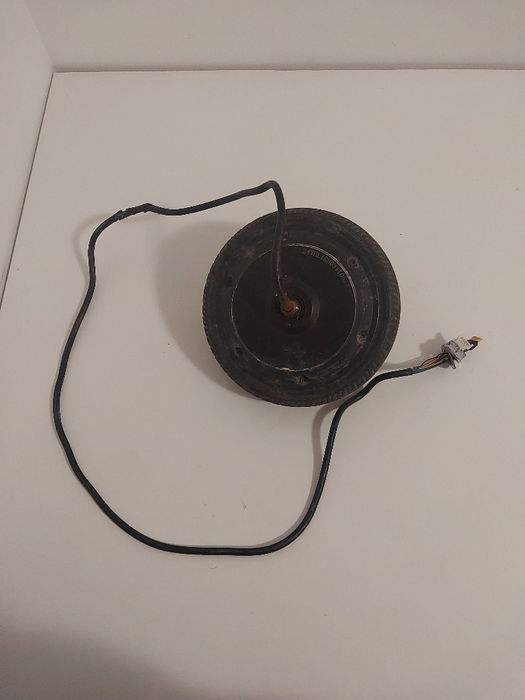 Silnik koło z oponą hulajnoga