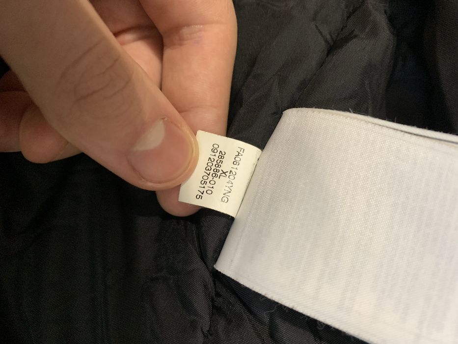 Nike Чорна Куртка