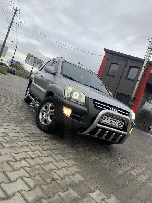 Продам автомобіль kia sportage 2