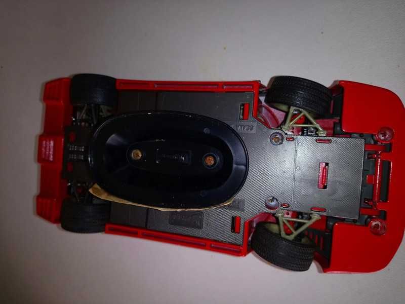 Miniatura Ferrari F40 (1987)