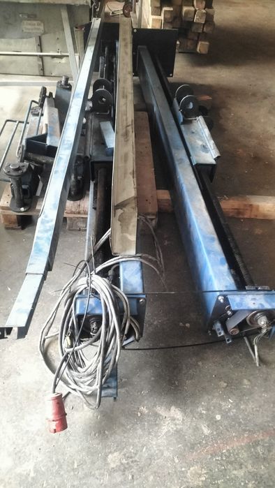 Sprzedam podnośnik samochodowy dwukolumnowy