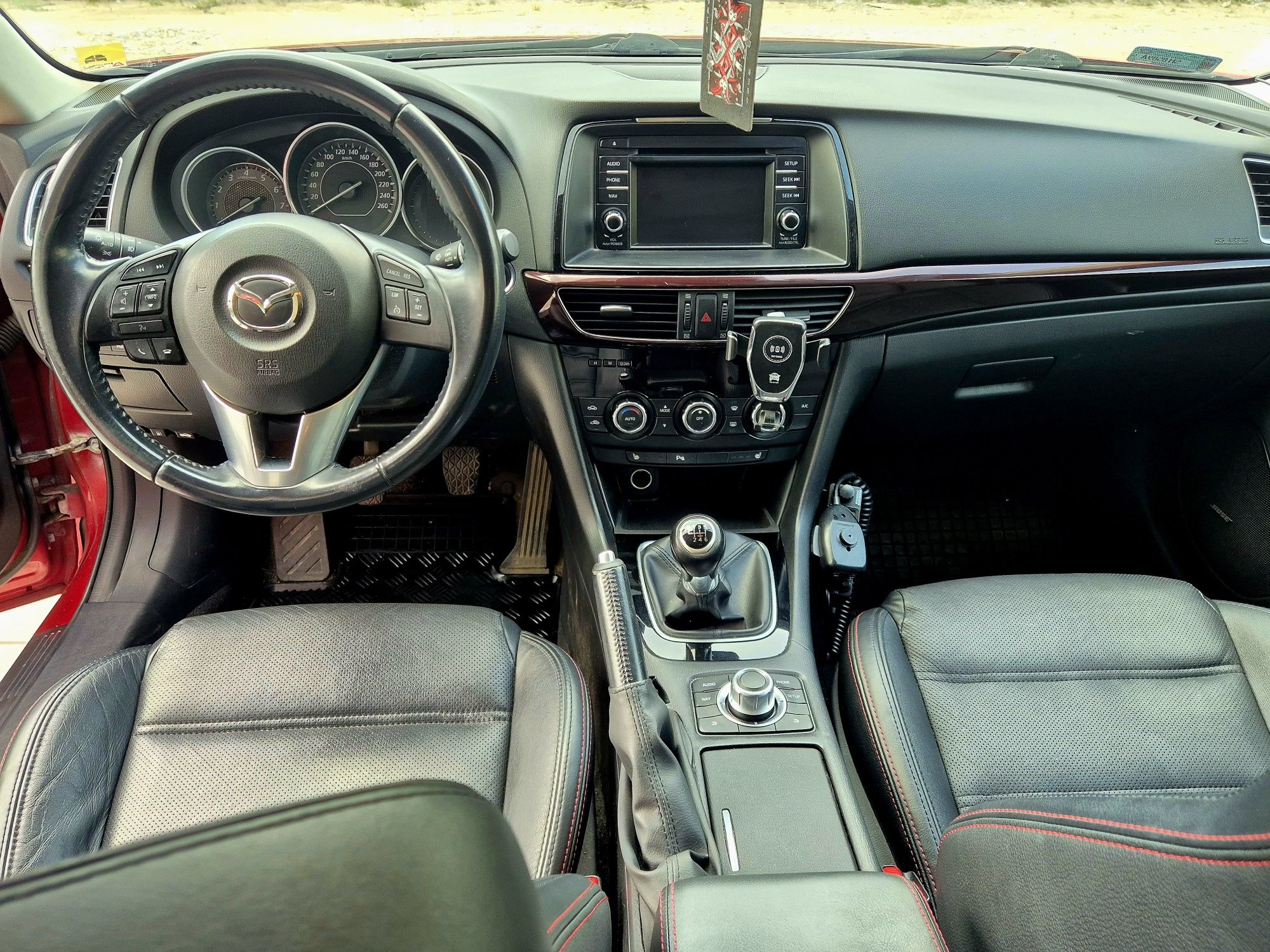 Mazda 6, 2.0 benzyna, rocznik 2014, Skypassion najbogatsza wersja