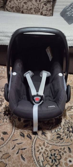 Автокрісло- люлька Maxi-Cosi