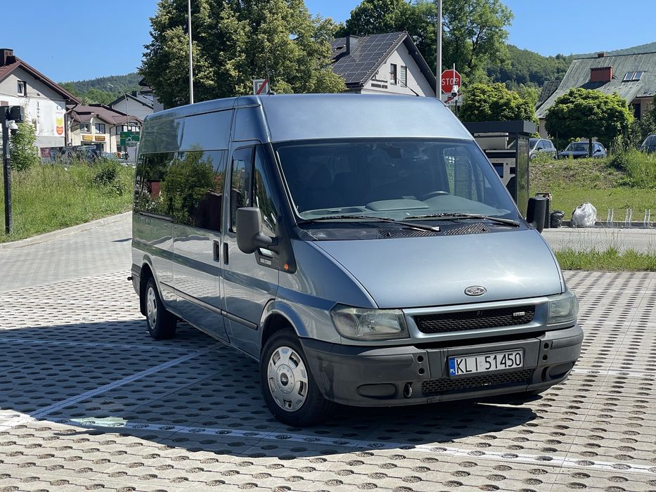 Transport osób wraz z kierowcą/ bus 9 osobowy