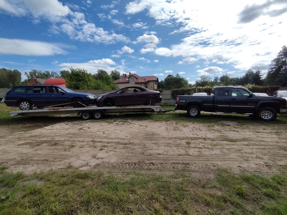 laweta transport holowanie BUS SUV do 2.7t 9m przyczepa usługi 7 osób