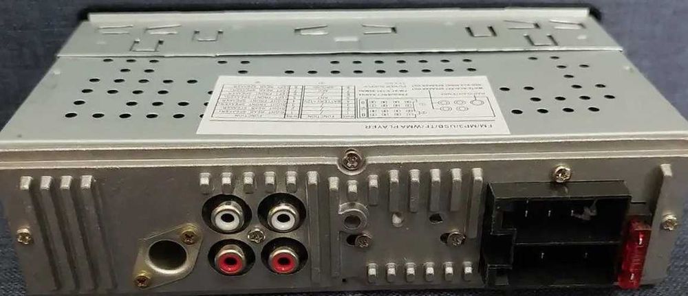 Автомагнитола 1DIN с Bluetooth USB/SD, AUX громкая связь