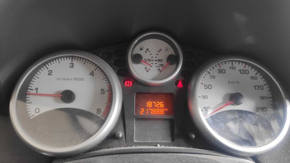 PEUGEOT 207 1.4HDi 68CV