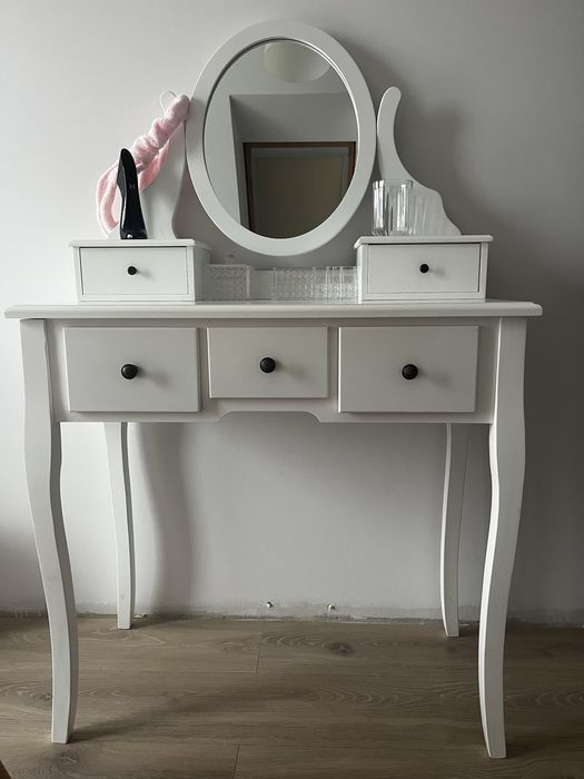 Biała Toaletka z Jysk