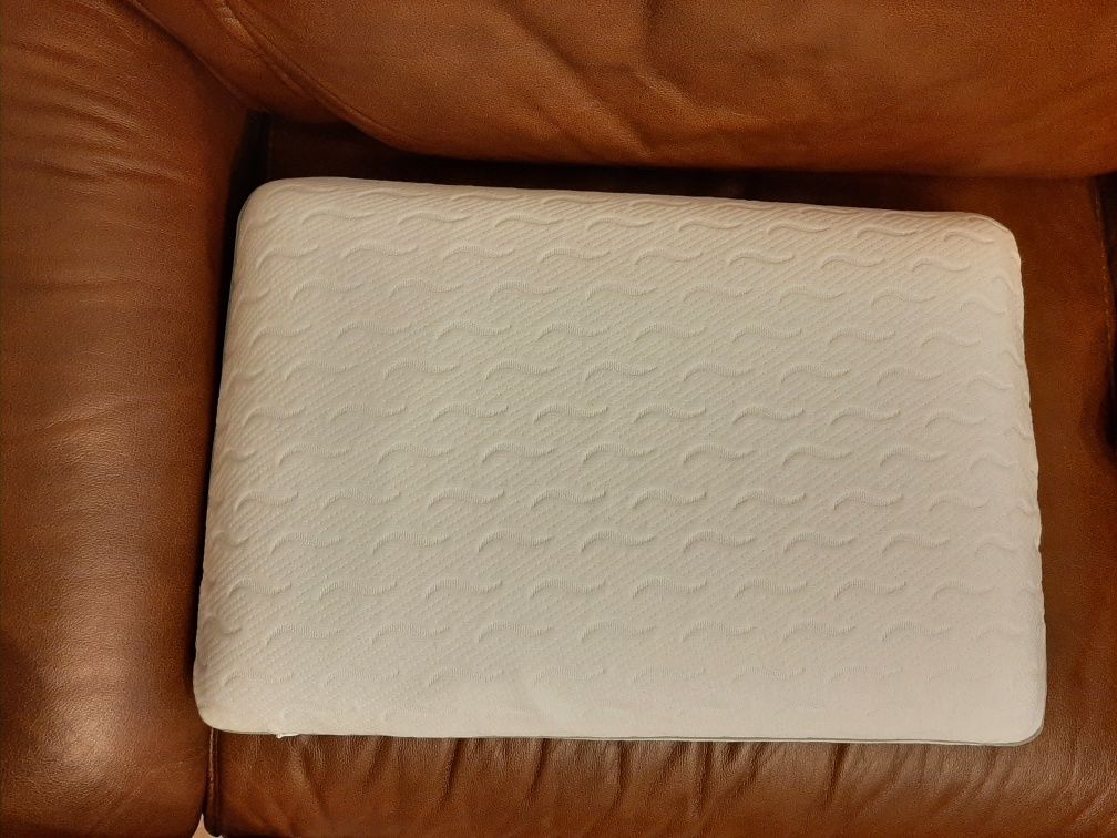 Подушка з "Memory Foam"