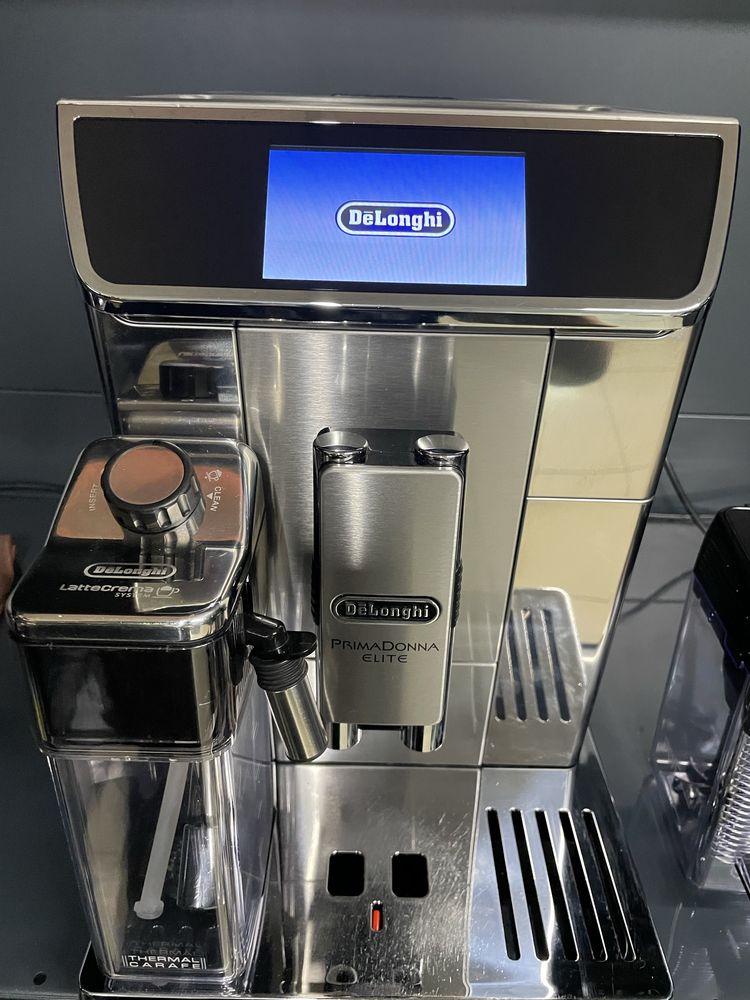 DeLonghi PrimaDonna Elite ECAM656.75.MS