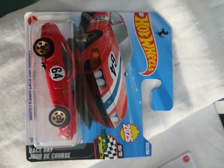 Hot wheels diversos