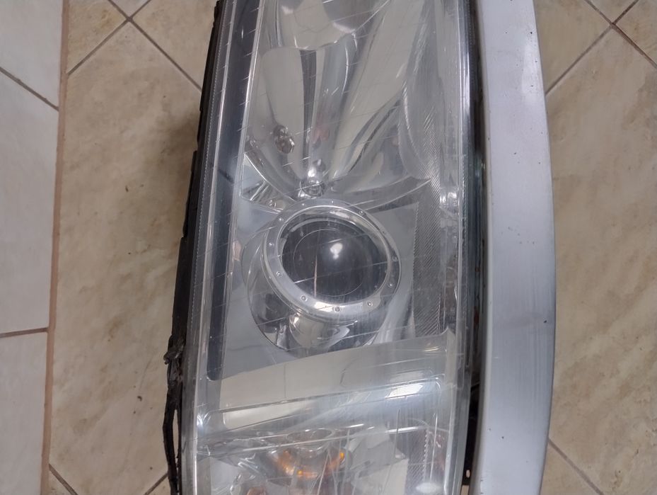 Audi a8 D2 lift reflektor prawy przód xenon Europa listwa wysyłka