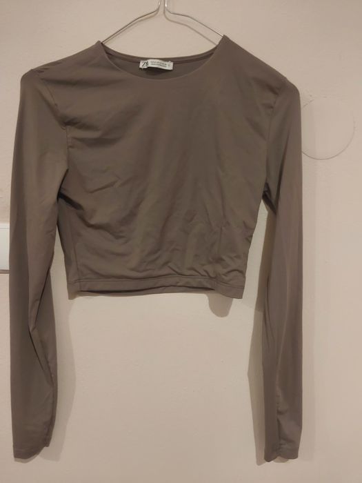 Crop top firmy Zara