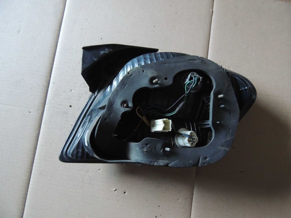 Lampa tył tylna lewa europejska Hyundai Coupe lift 99,00,01