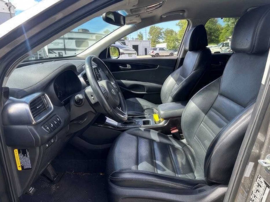 Kia Sorento EX V6      2017