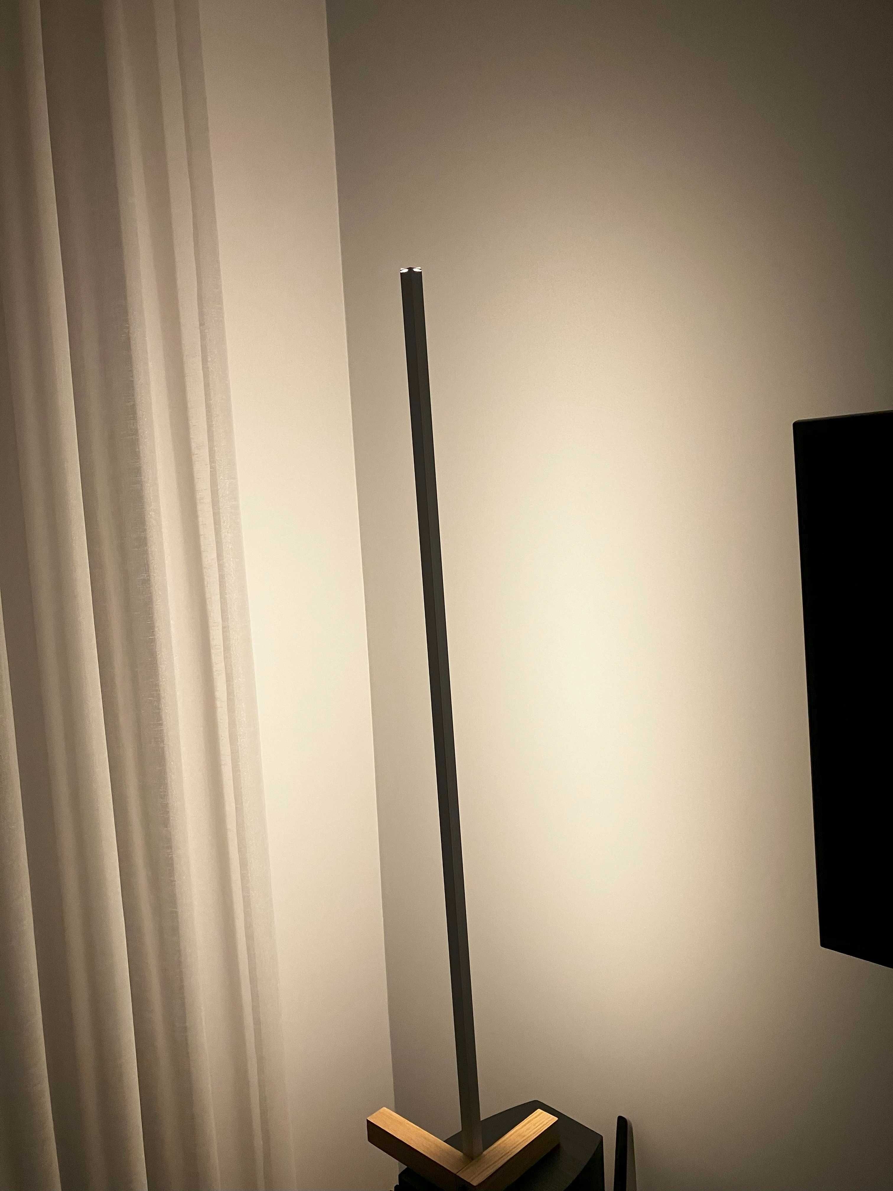 Lampa narożna led 12V 3000K ze ściemniaczem.