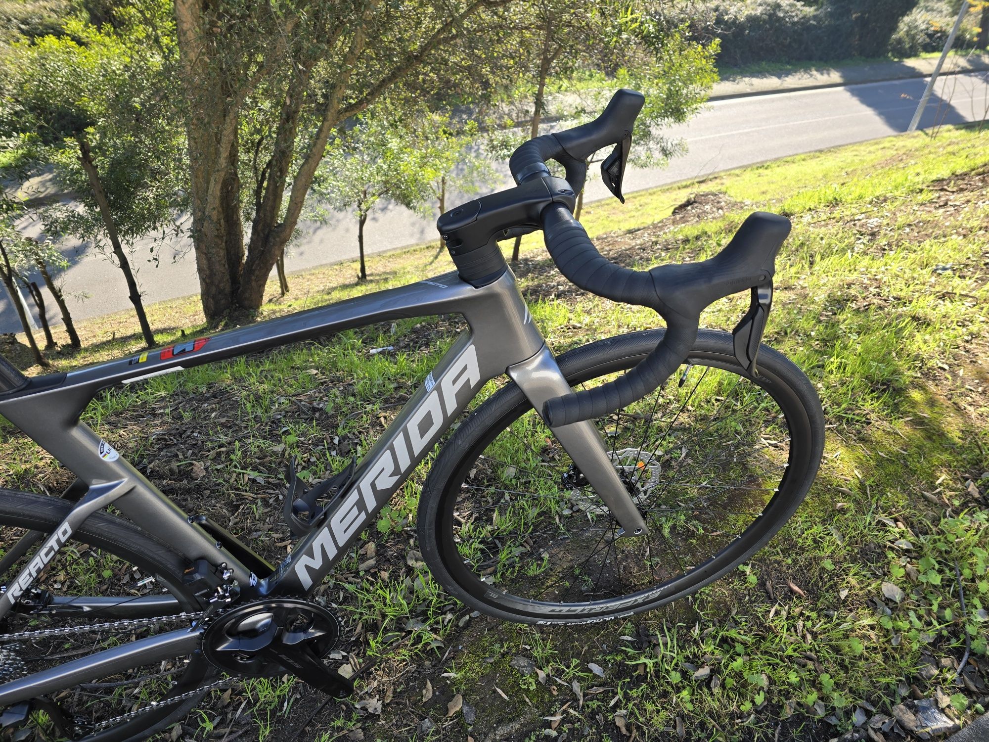Merida reacto nova com 105 di2 eletrico